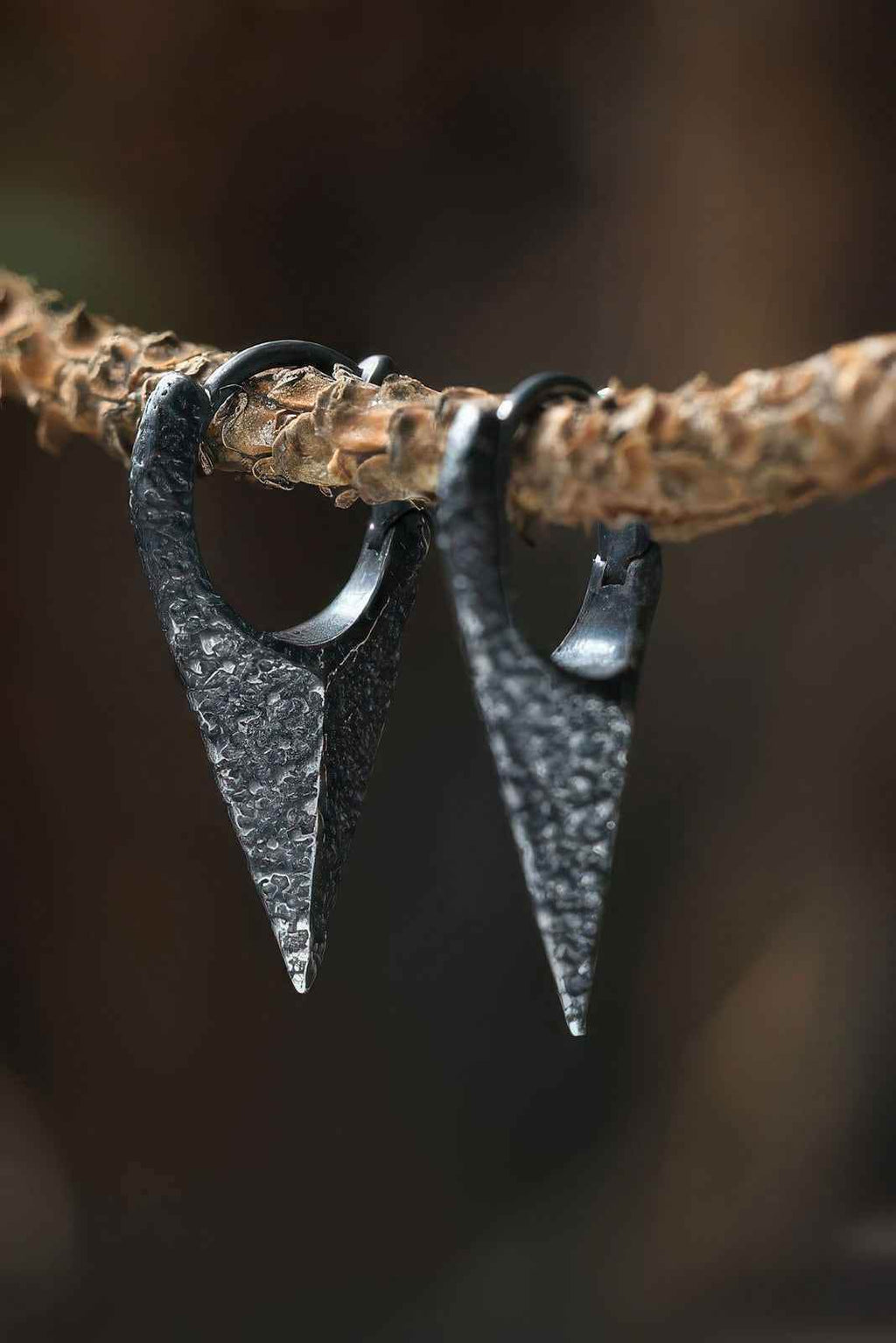 Neutral Black Rock Texture Geometric Ear Stud Earrings