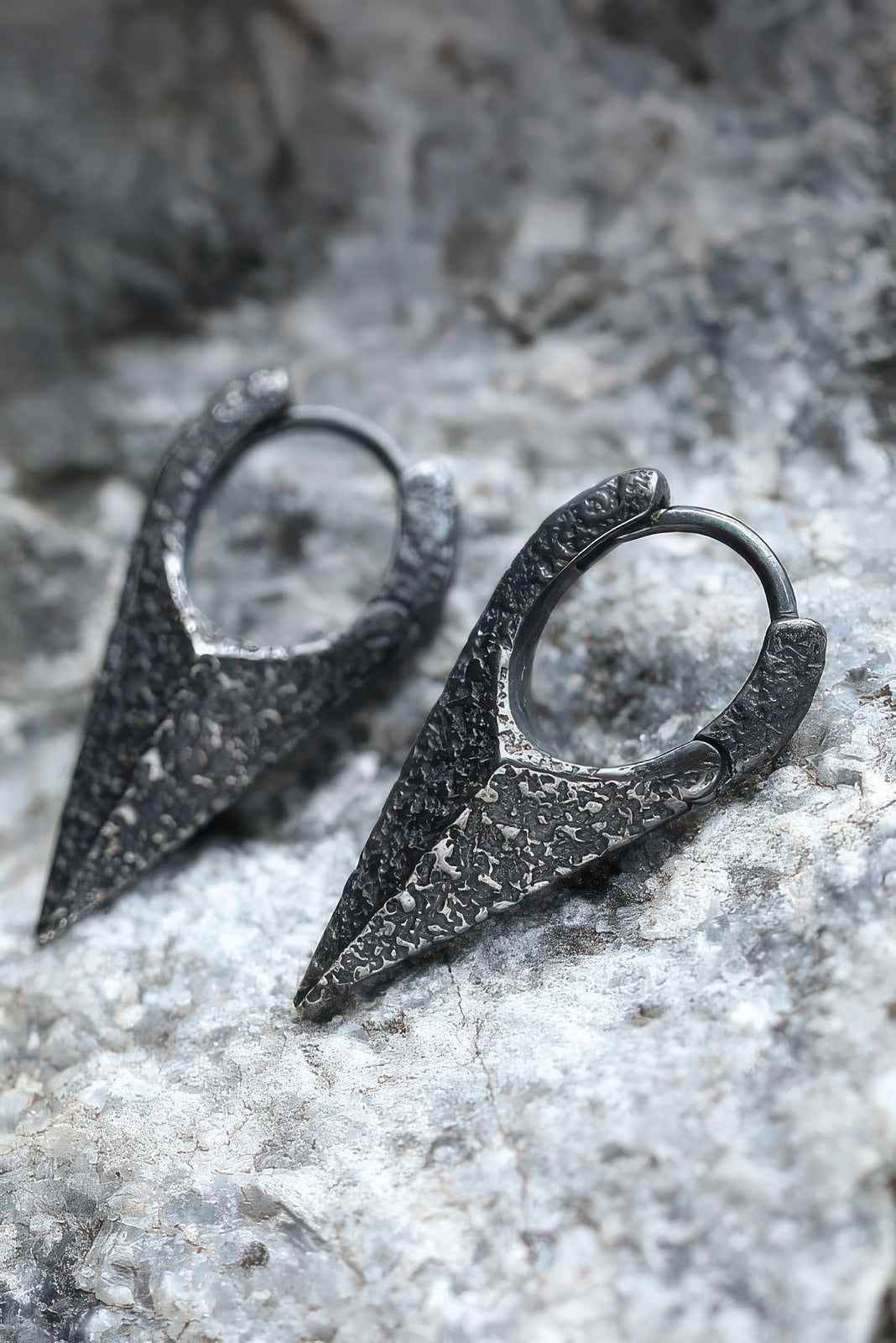 Neutral Black Rock Texture Geometric Ear Stud Earrings