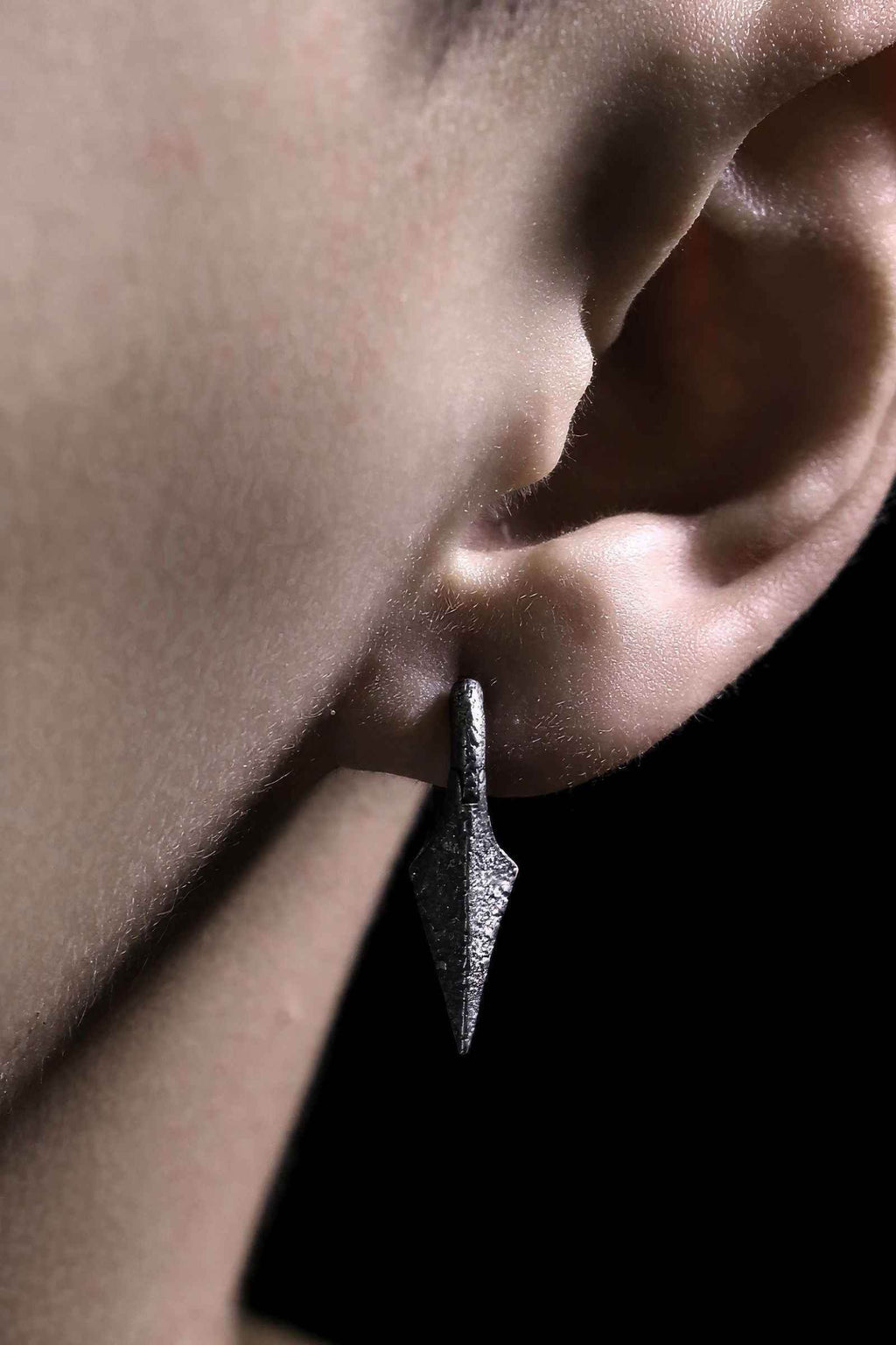 Neutral Black Rock Texture Geometric Ear Stud Earrings